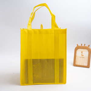 Vertical three-dimensional bag style Four